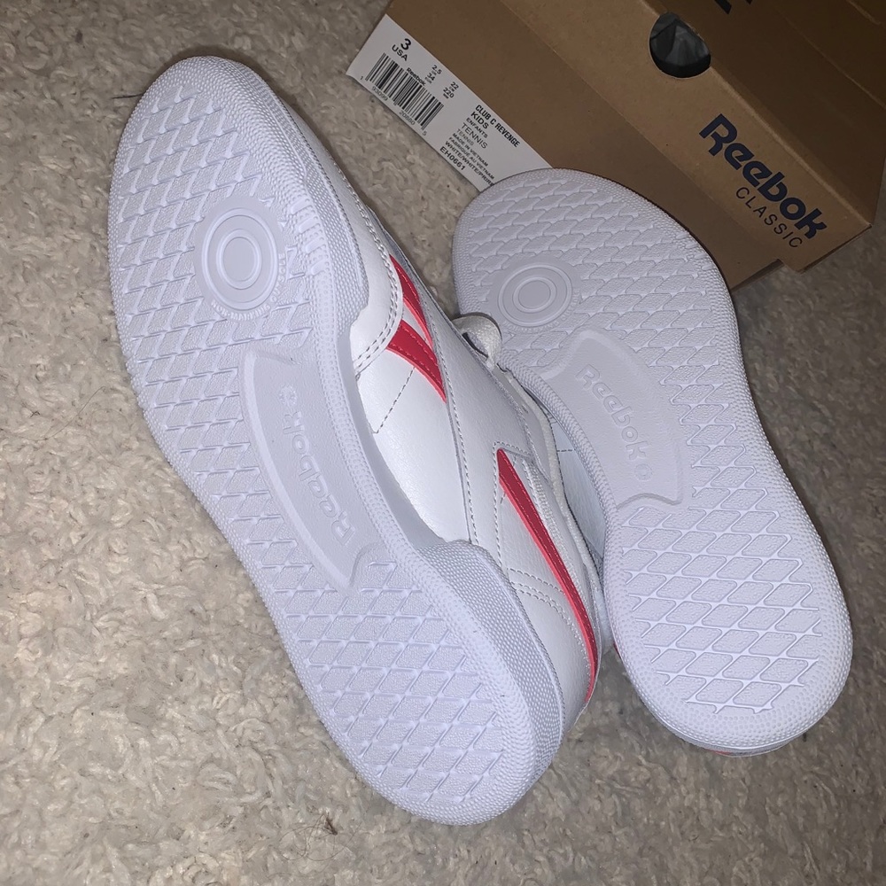 REEBOK CLASSIC - Picture 2 of 5